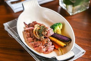 魔都尋味 解鎖小龍蝦自由，一碟調(diào)料的靈魂盛宴